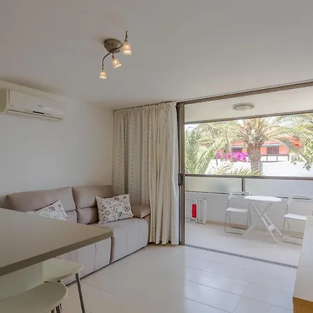 Flatguest - Adelfas 15 Apartment