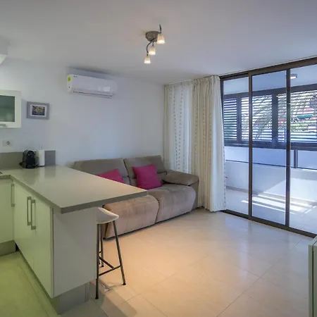 Apartment Flatguest - Adelfas 15